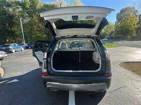 Used 2021 Jeep Cherokee Limited w/ Elite Package image 41