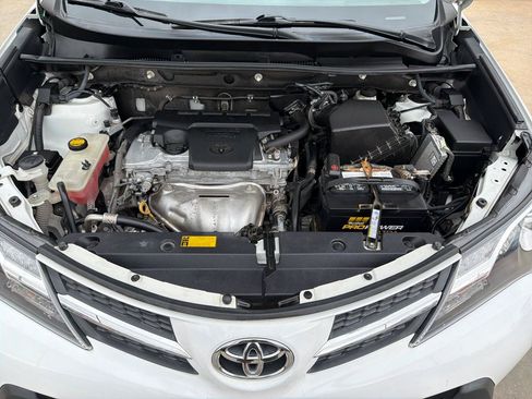 Used 2013 Toyota RAV4 XLE FWD image 33