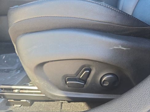 Used 2025 Jeep Compass Limited AWD/4WD image 28