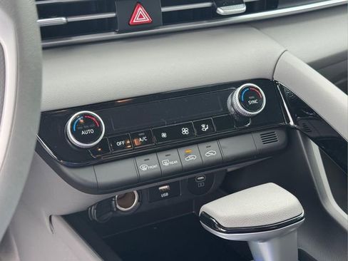 New 2026 Hyundai Elantra Hybrid FWD image 29