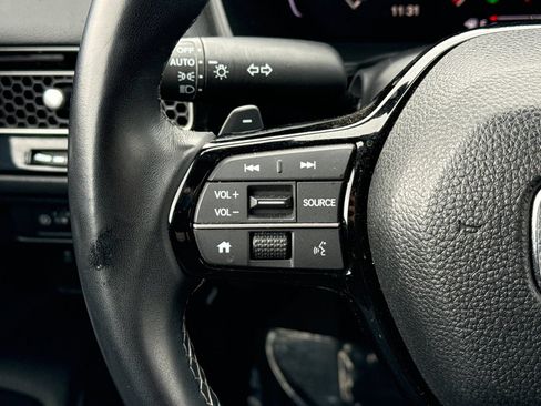 Used 2025 Honda Civic Sport image 28