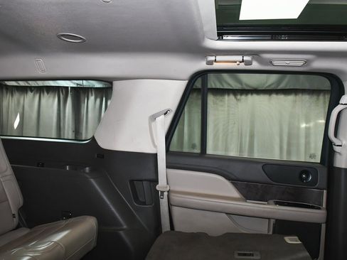 Used 2022 Lincoln Navigator L Reserve image 62