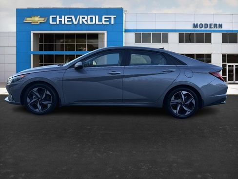 Used 2023 Hyundai Elantra Limited image 2