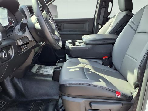 New 2026 RAM 5500 Tradesman image 8