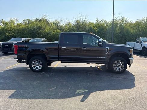 Used 2019 Ford F250 Lariat w/ Lariat Ultimate Package AWD/4WD image 11