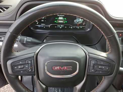 Used 2023 GMC Yukon AT4 image 24