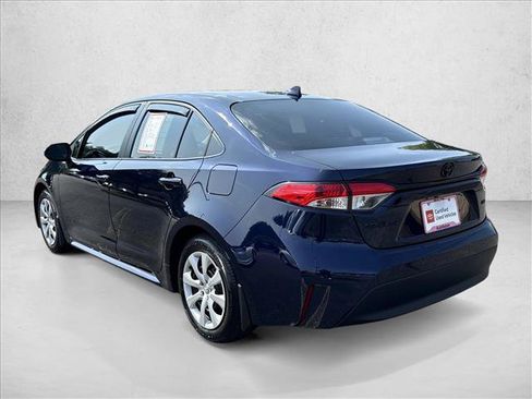Used 2026 Toyota Corolla LE FWD image 7