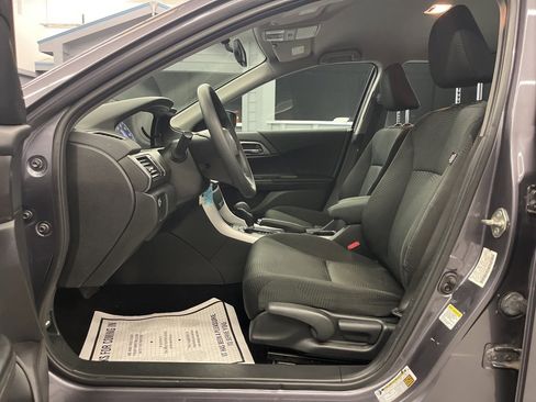Used 2015 Honda Accord LX image 10