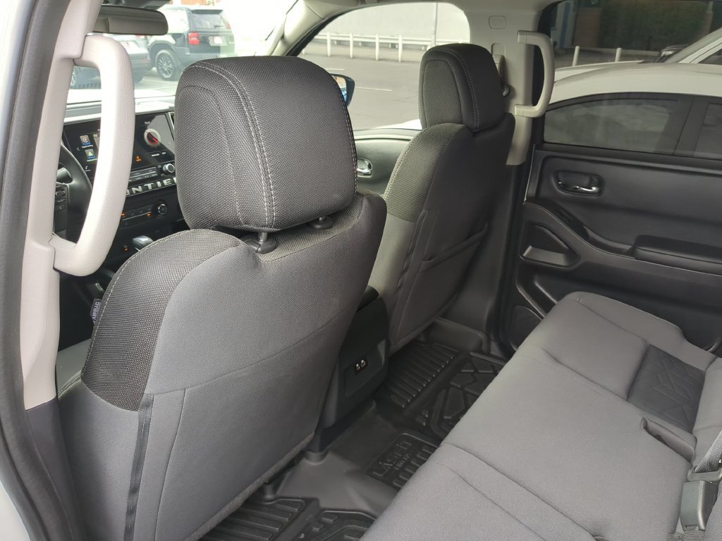 Certified 2025 Nissan Frontier SV RWD image 24