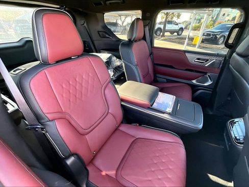 New 2026 INFINITI QX80 Autograph image 21