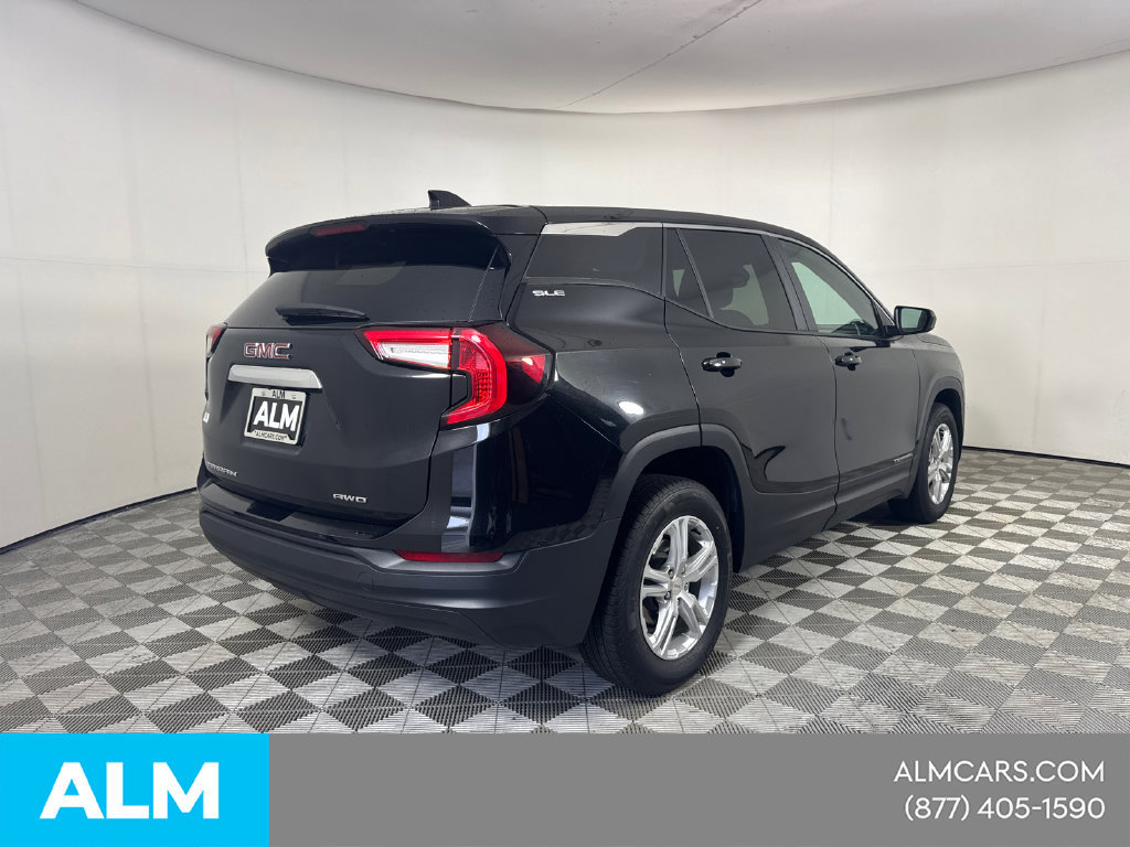 Used 2024 GMC Terrain SLE AWD/4WD image 6