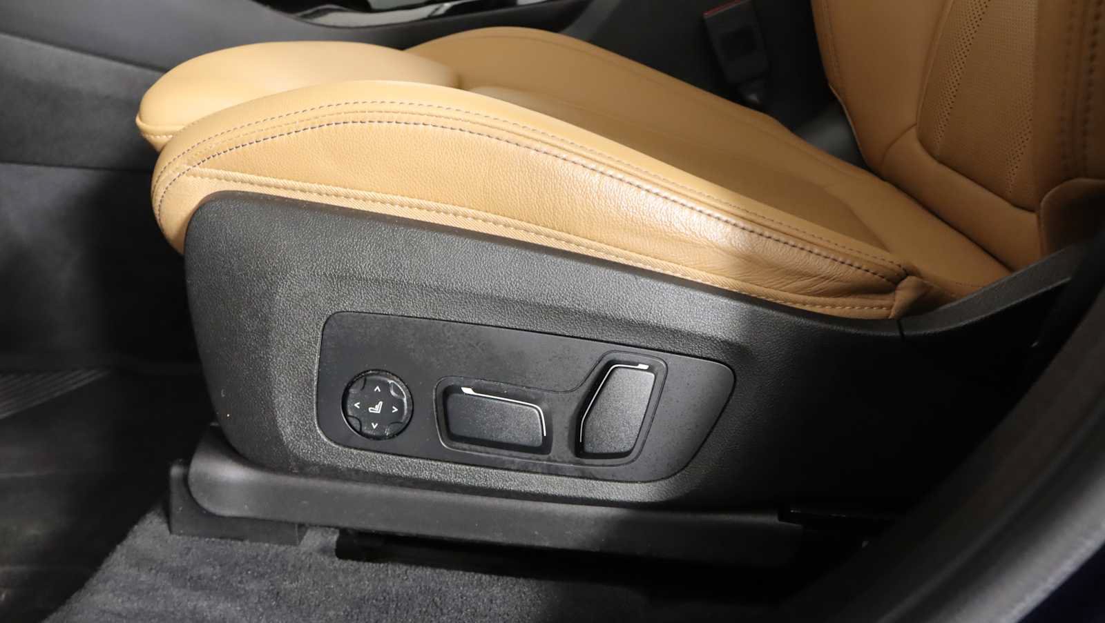 Used 2024 BMW X3 xDrive30i w/ Premium Package AWD/4WD image 20