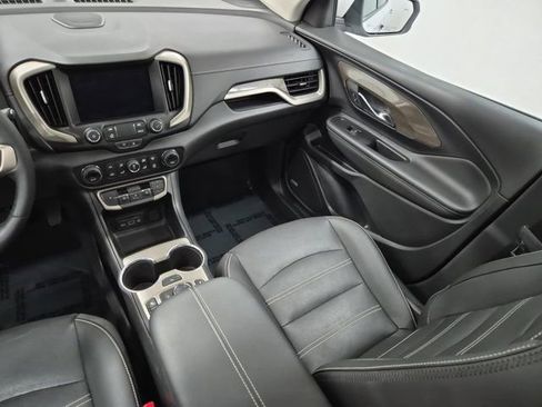 Used 2023 GMC Terrain Denali image 17