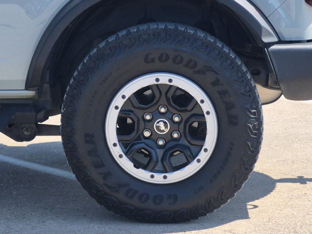 Used 2024 Ford Bronco Big Bend w/ Sasquatch Package AWD/4WD image 28