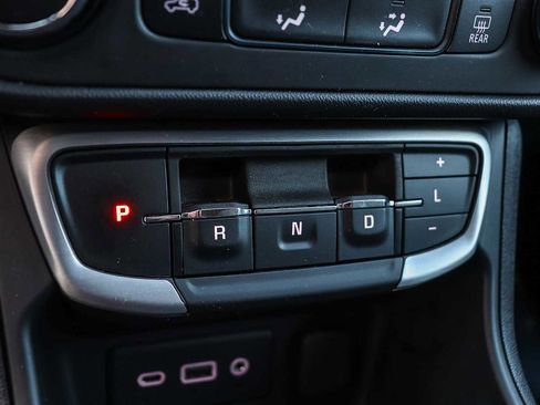 Used 2024 GMC Terrain SLE image 20