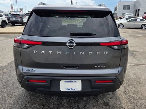 Used 2024 Nissan Pathfinder SV AWD/4WD image 11