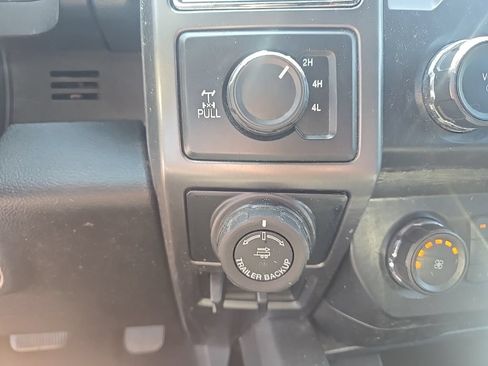 Used 2019 Ford F150 XLT w/ Equipment Group 302A Luxury AWD/4WD image 11