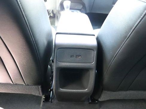 Used 2025 Chevrolet Trax LT FWD image 20