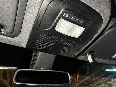 Used 2025 Mercedes-Benz Sprinter 2500 image 32