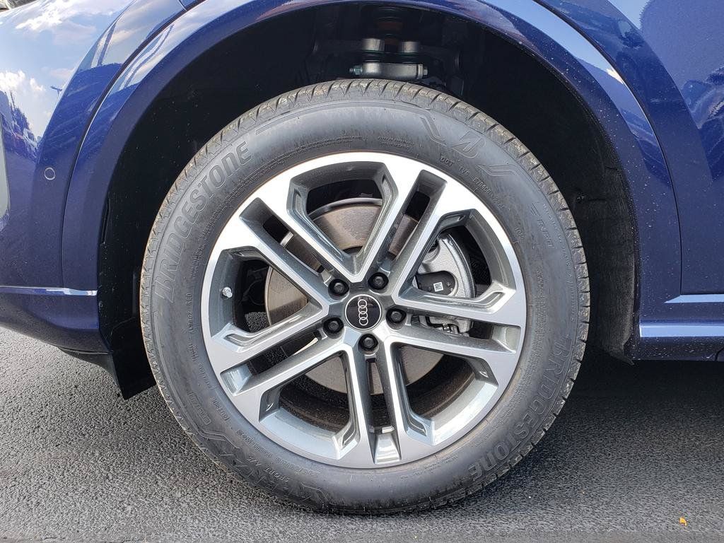 New 2026 Audi Q5 Premium Plus AWD/4WD image 12