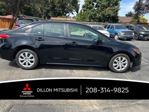 Used 2025 Toyota Corolla LE FWD image 20