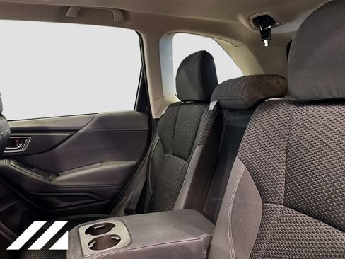 Used 2020 Subaru Forester Premium AWD/4WD image 25