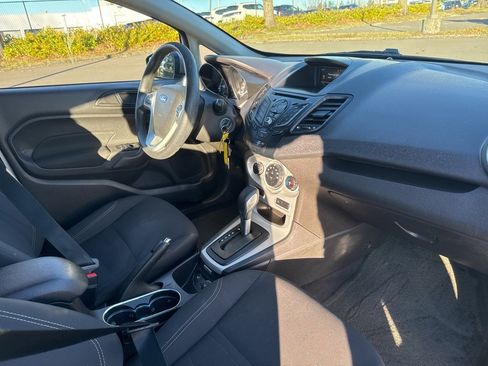Used 2018 Ford Fiesta SE image 26