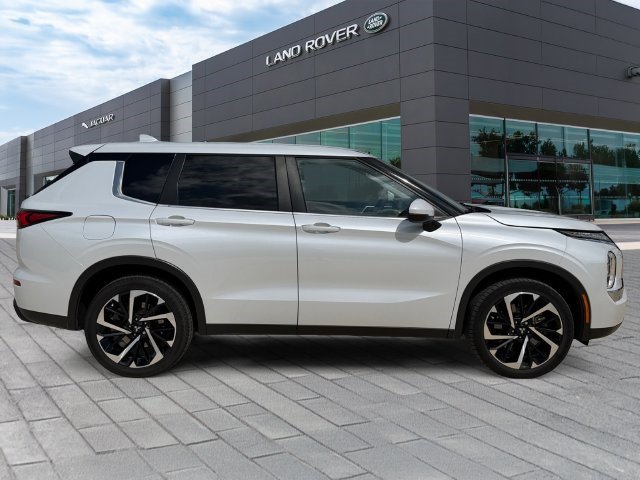 Used 2022 Mitsubishi Outlander ES FWD image 6