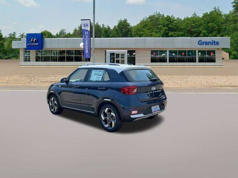 New 2026 Hyundai Venue SEL FWD image 8