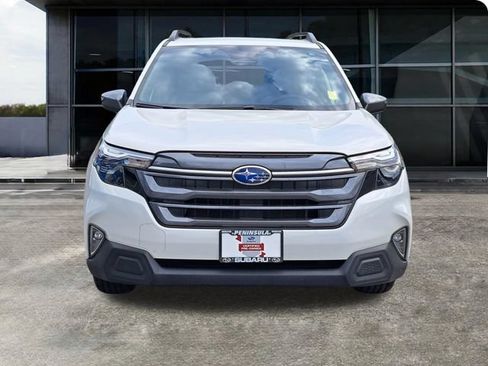 Certified 2025 Subaru Forester Premium w/ Convenience Package #2 AWD/4WD image 5