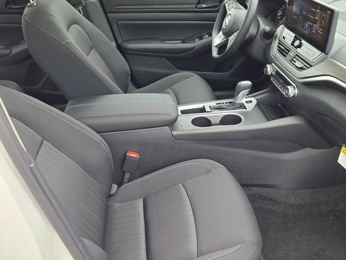 New 2026 Nissan Altima 2.5 SV w/ SV Special Edition Package FWD image 6