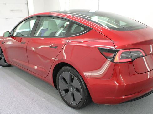 Used 2021 Tesla Model 3 Standard Range Plus RWD image 16