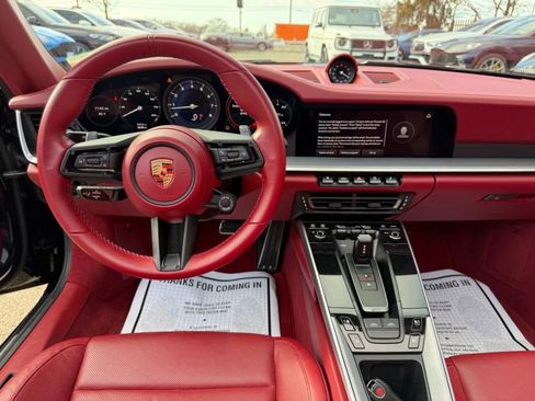 Used 2022 Porsche 911 Targa 4S w/ Premium Package image 19