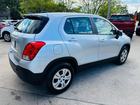 Used 2016 Chevrolet Trax LS FWD image 3