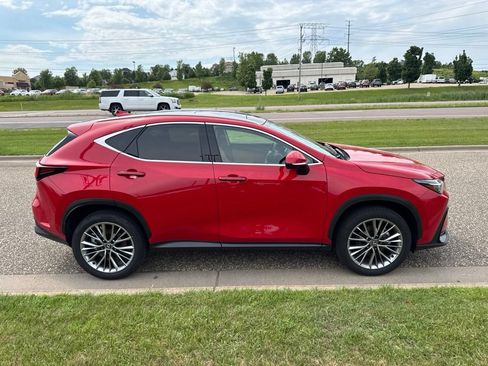 Used 2025 Lexus NX 350h AWD w/ Cold Area Package image 10