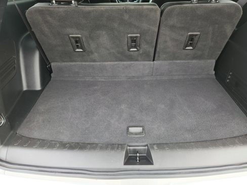 Used 2020 Chevrolet Traverse High Country image 34