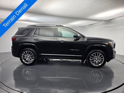 Used 2026 GMC Terrain Denali AWD/4WD image 3