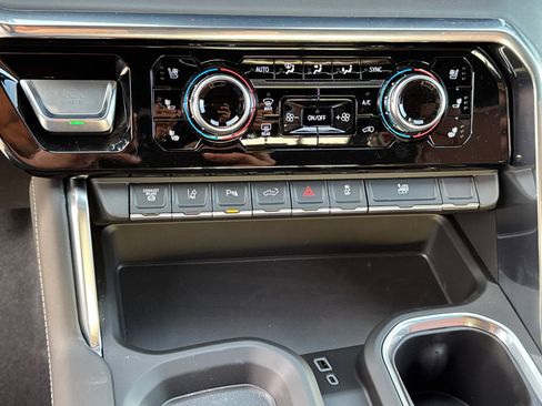 New 2026 GMC Sierra 3500 Denali Ultimate w/ LPO, Black Badging Package image 32