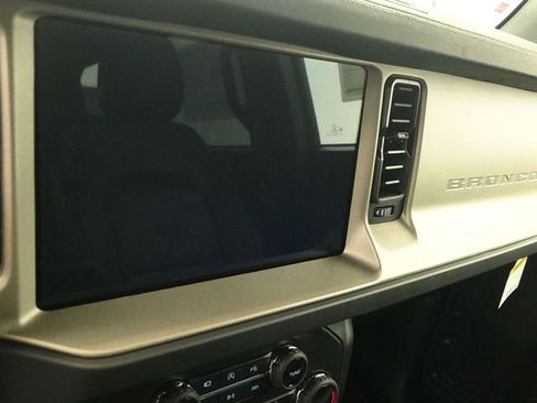 New 2026 Ford Bronco Outer Banks image 16