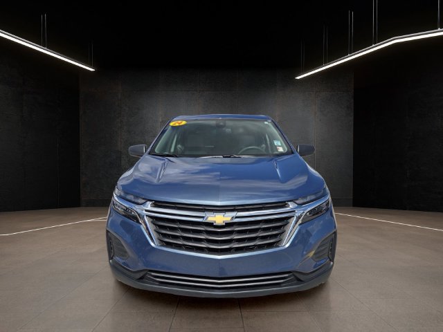 Used 2024 Chevrolet Equinox LS FWD image 2
