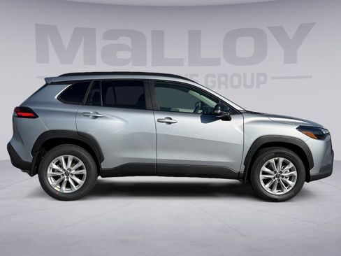 Certified 2026 Toyota Corolla Cross LE image 2