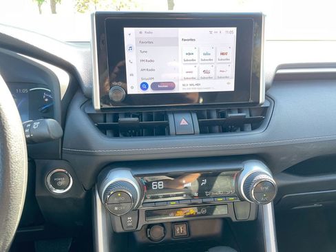 Used 2024 Toyota RAV4 XLE image 68