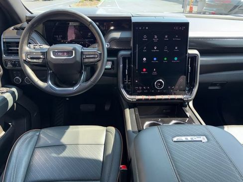 Certified 2025 GMC Yukon XL AT4 w/ AT4 Premium Package AWD/4WD image 21