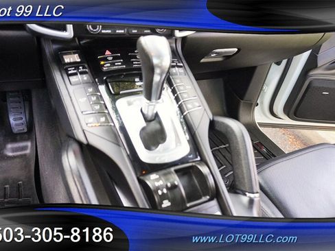 Used 2017 Porsche Cayenne Platinum Edition AWD/4WD image 22