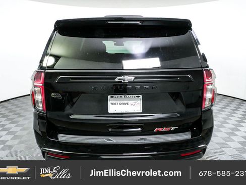 Used 2024 Chevrolet Suburban RST w/ Luxury Package RWD image 28