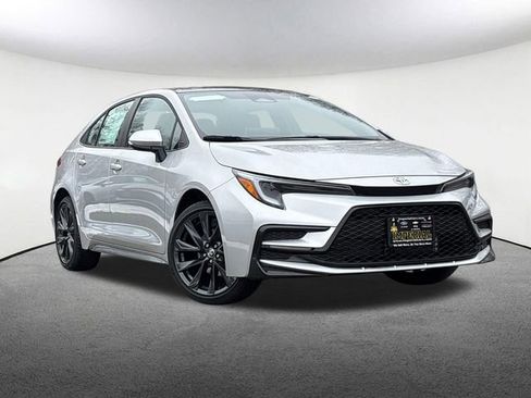 New 2026 Toyota Corolla XSE image 2