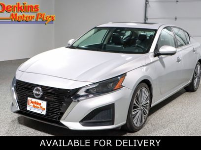 Used 2023 Nissan Altima 2.5 SL