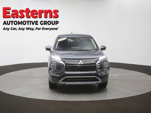 Used 2025 Mitsubishi Outlander SE AWD/4WD image 47