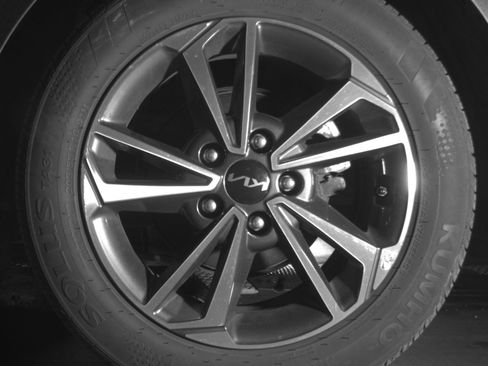 Used 2024 Kia Forte LXS FWD image 14