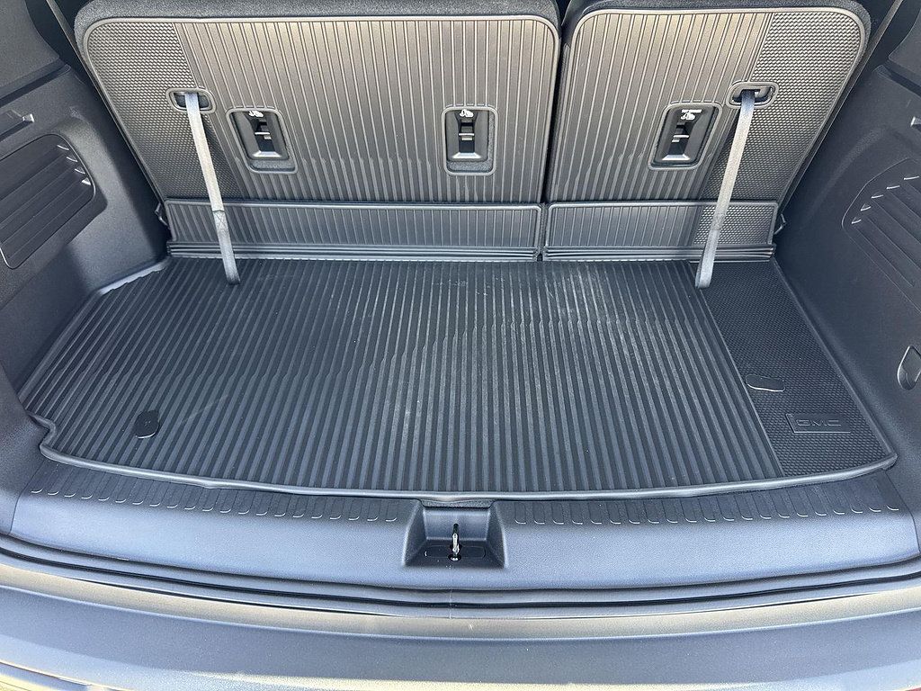 New 2026 GMC Acadia Elevation w/ Black Edition FWD image 27